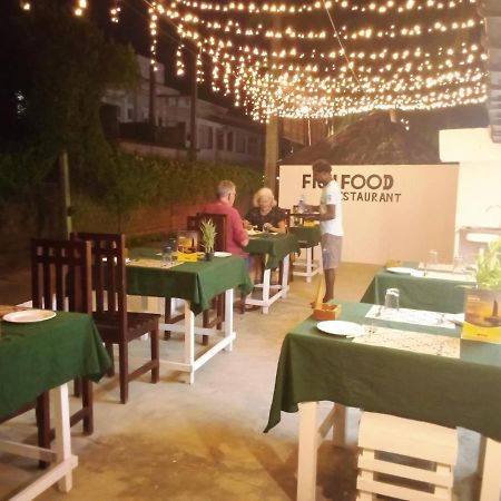Green House Inn Trincomalee Exterior foto